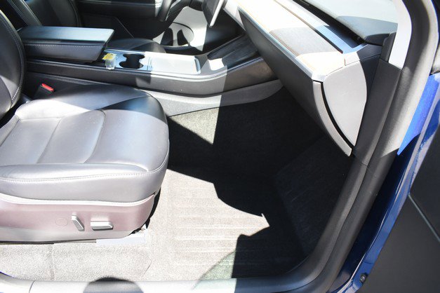 Used 2021 Tesla Model Y Long Range image 25