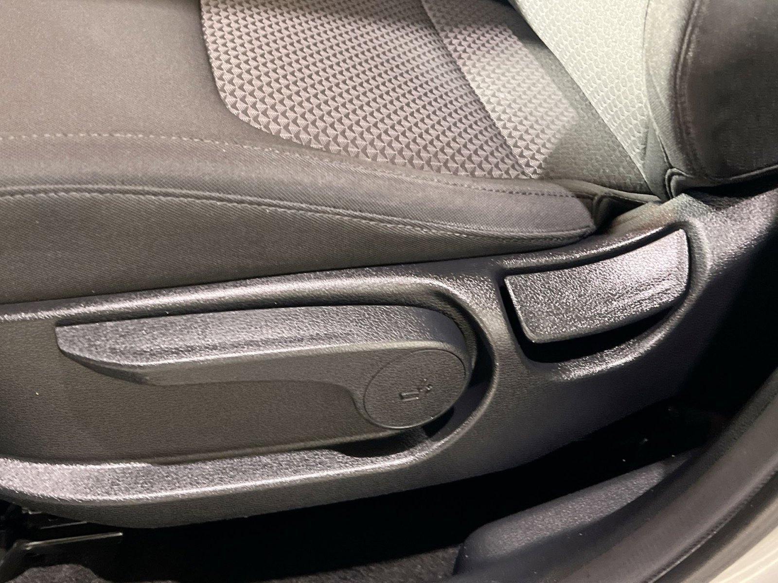 Used 2023 Kia Sportage LX image 23