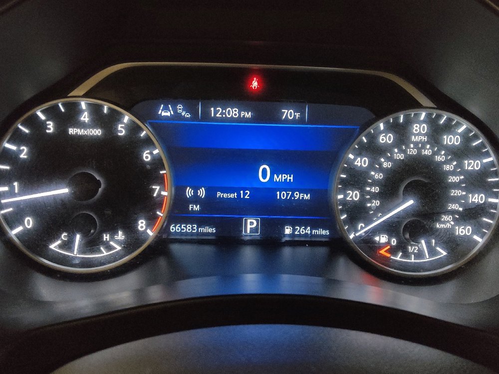 Used 2022 Nissan Murano S image 23