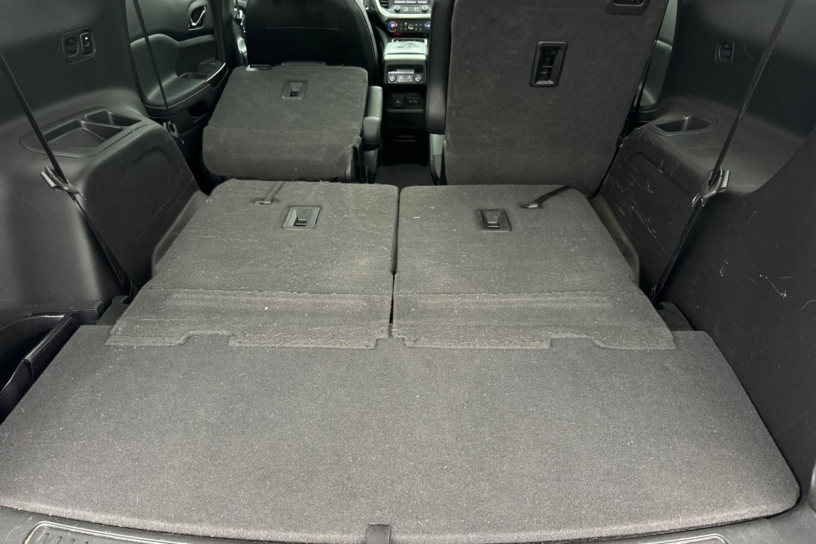 Used 2020 GMC Acadia SLT w/ Driver Alert Package II image 15