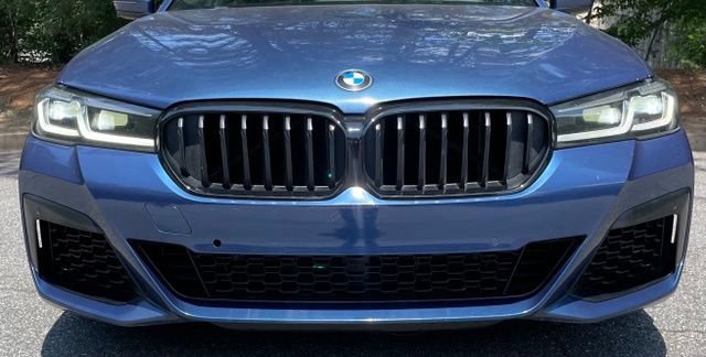 Used 2023 BMW 540i w/ M Sport Package RWD image 11