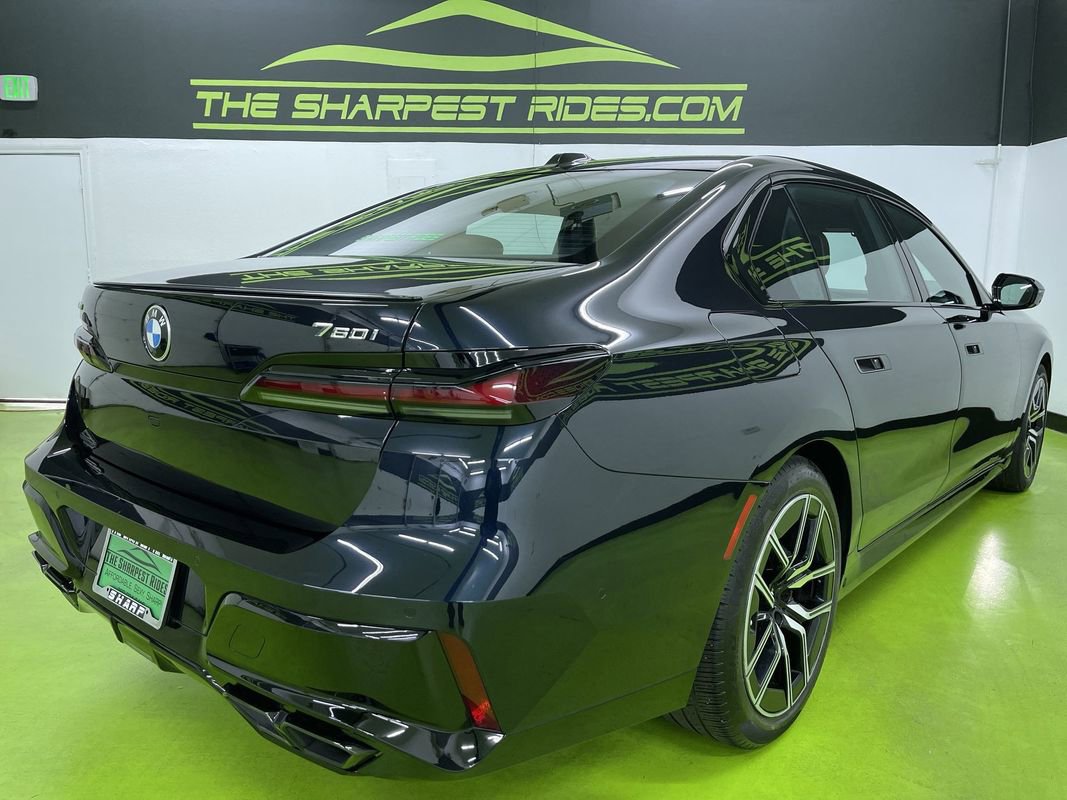 Used 2023 BMW 760i xDrive image 10