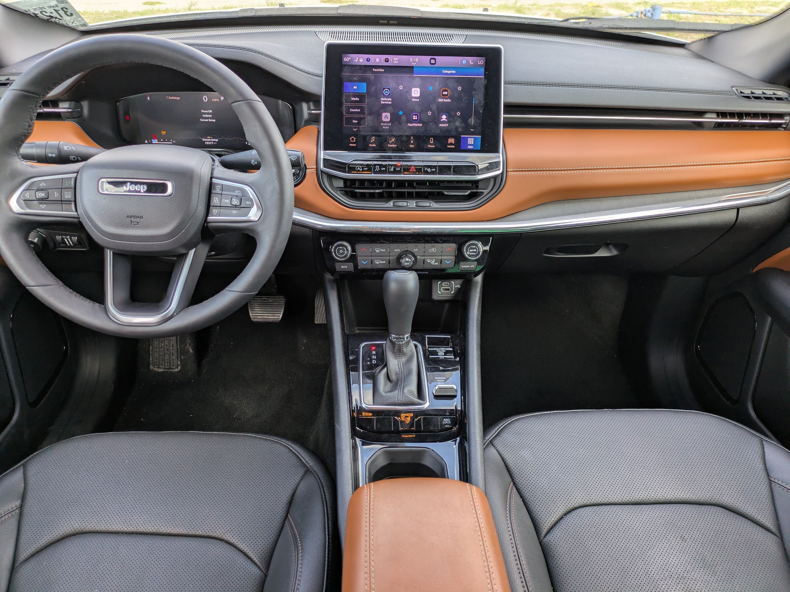 Used 2024 Jeep Compass Limited w/ Elite Group AWD/4WD image 12