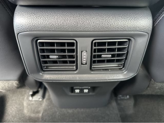 Used 2021 Toyota RAV4 Limited FWD image 39