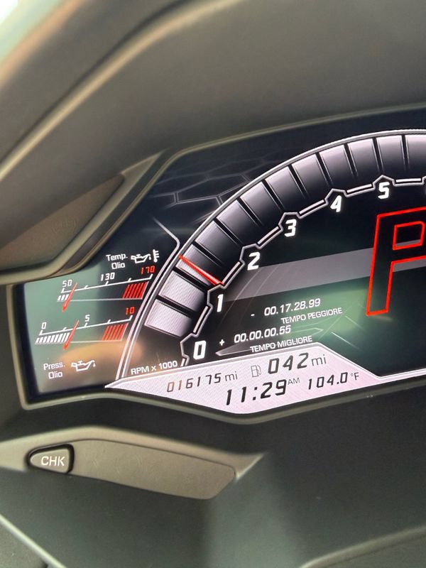 Used 2021 Lamborghini Huracan EVO RWD image 24