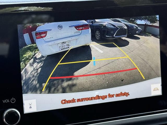 Used 2025 Toyota Camry SE FWD image 18