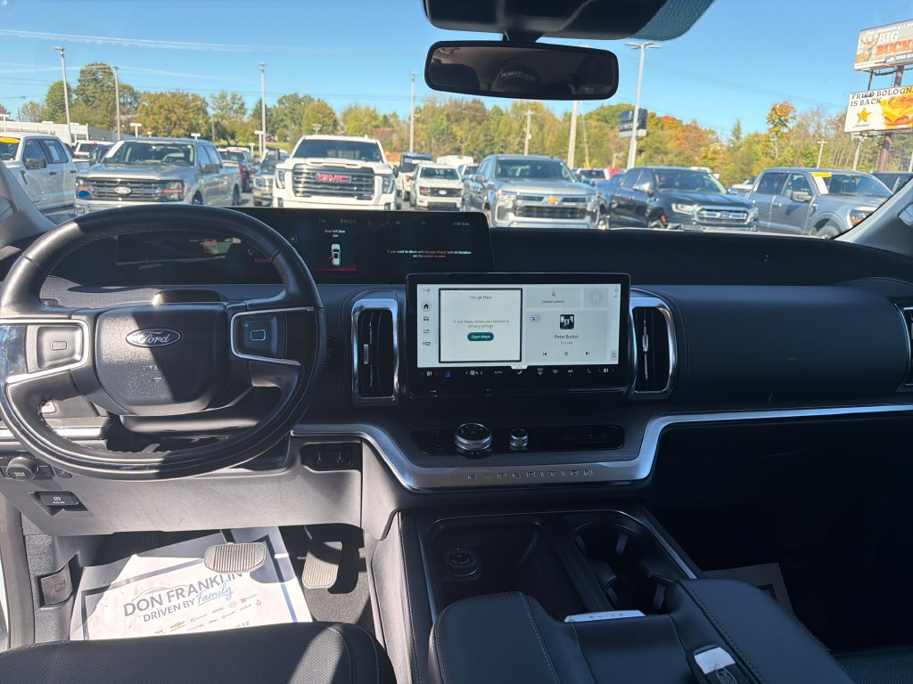 Used 2025 Ford Expedition Platinum AWD/4WD image 16