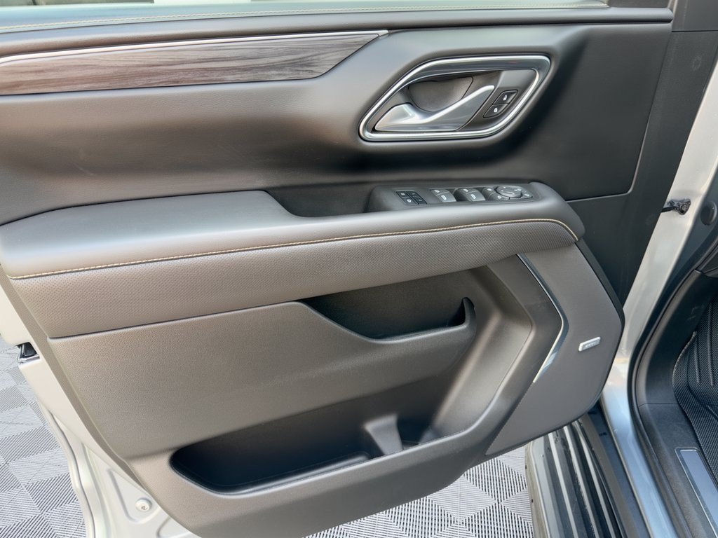 Certified 2022 GMC Yukon SLT w/ SLT Premium Package RWD image 14