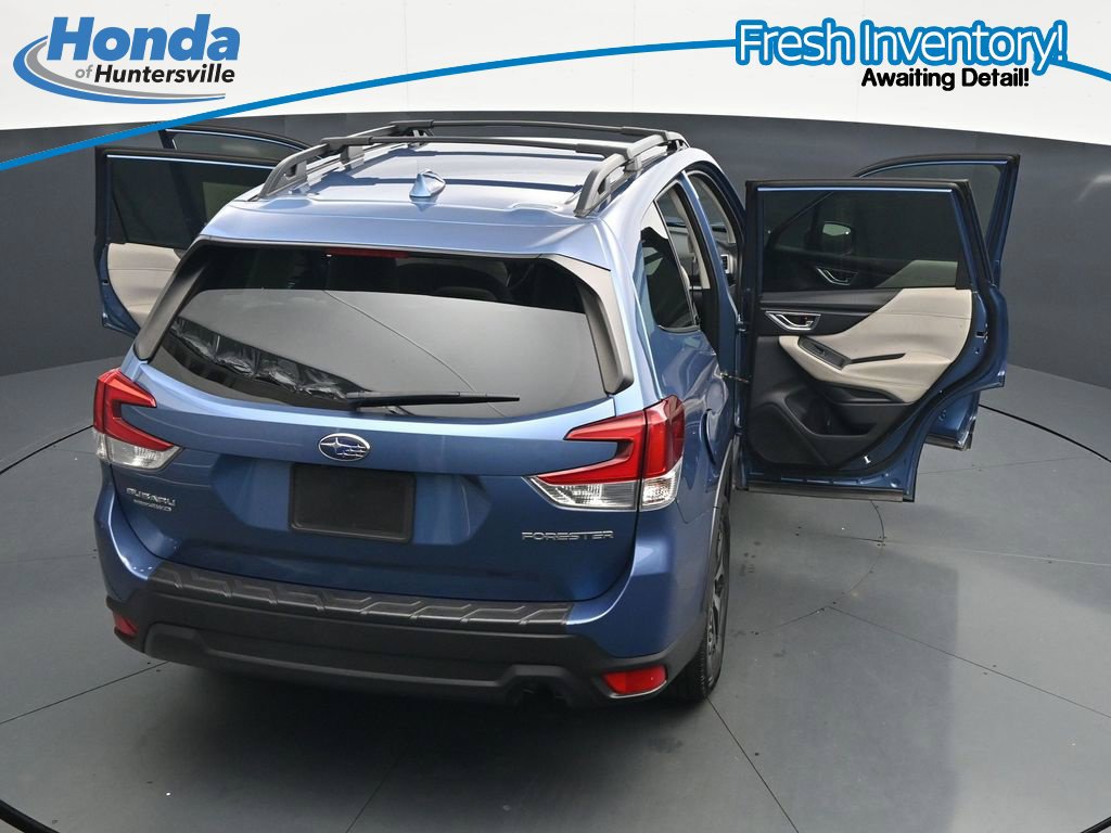 Used 2023 Subaru Forester Premium AWD/4WD image 41