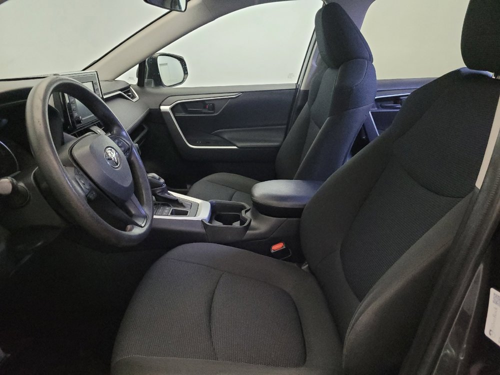 Used 2019 Toyota RAV4 LE AWD/4WD image 17