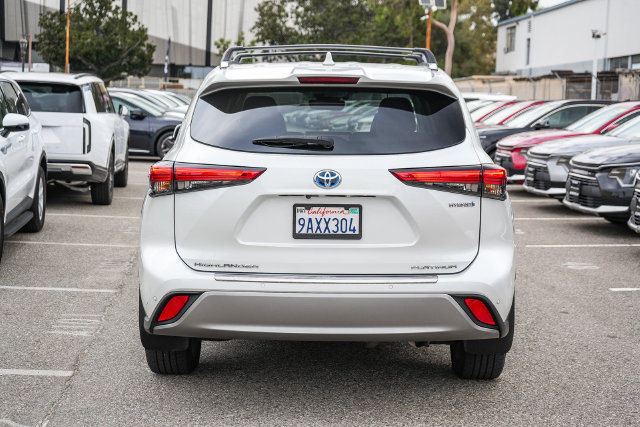 Used 2022 Toyota Highlander Platinum AWD/4WD image 8