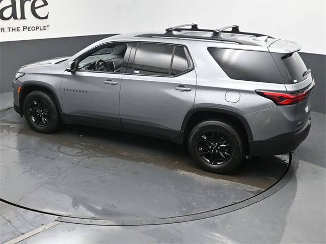 Used 2023 Chevrolet Traverse LT image 42