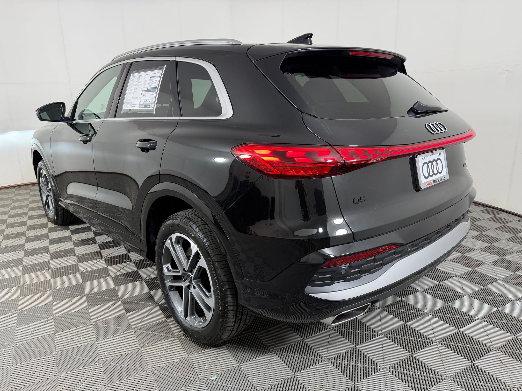New 2026 Audi Q5 Premium AWD/4WD image 3