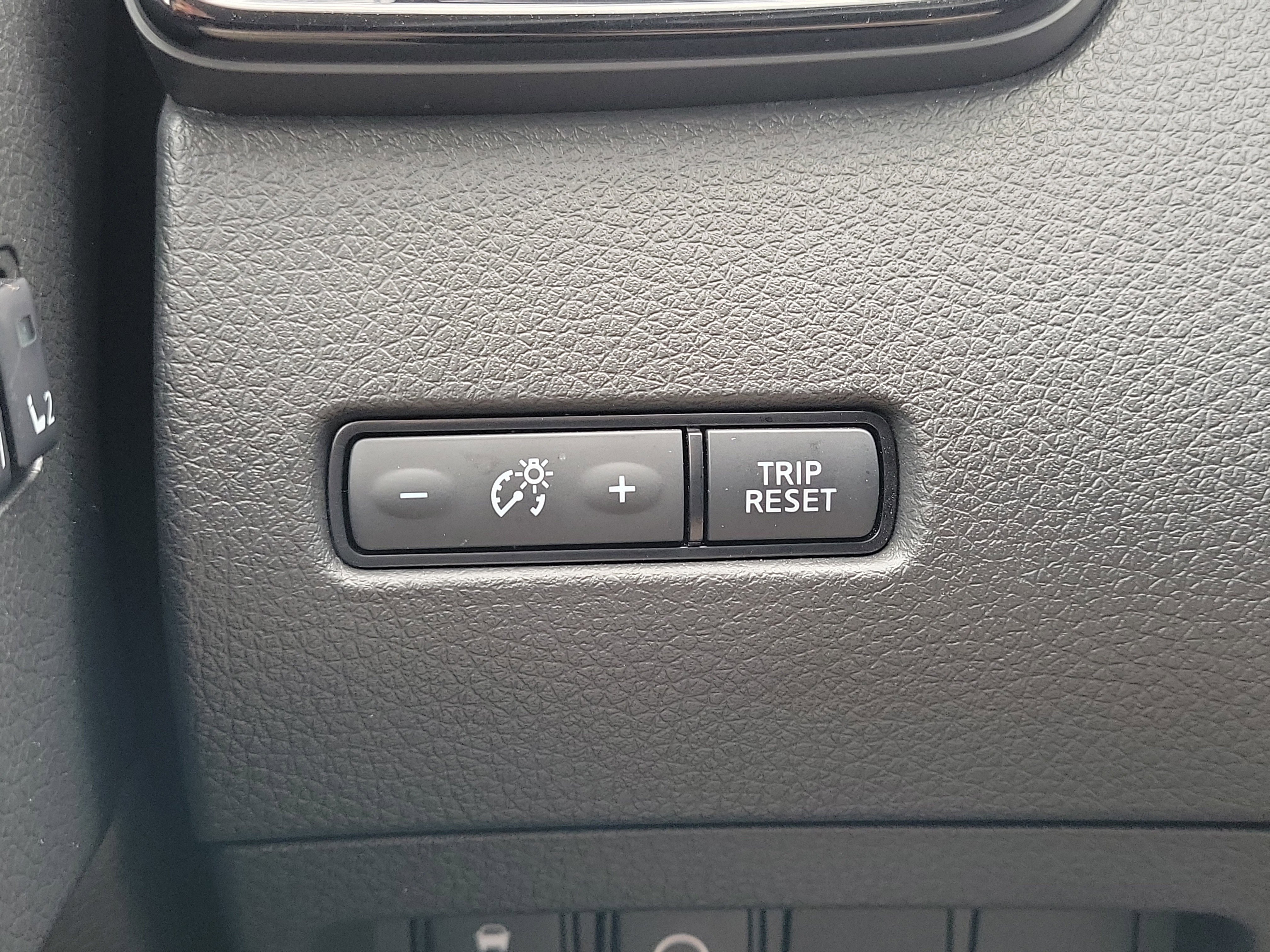 Used 2022 Nissan Rogue Sport SL w/ Premium Package AWD/4WD image 25