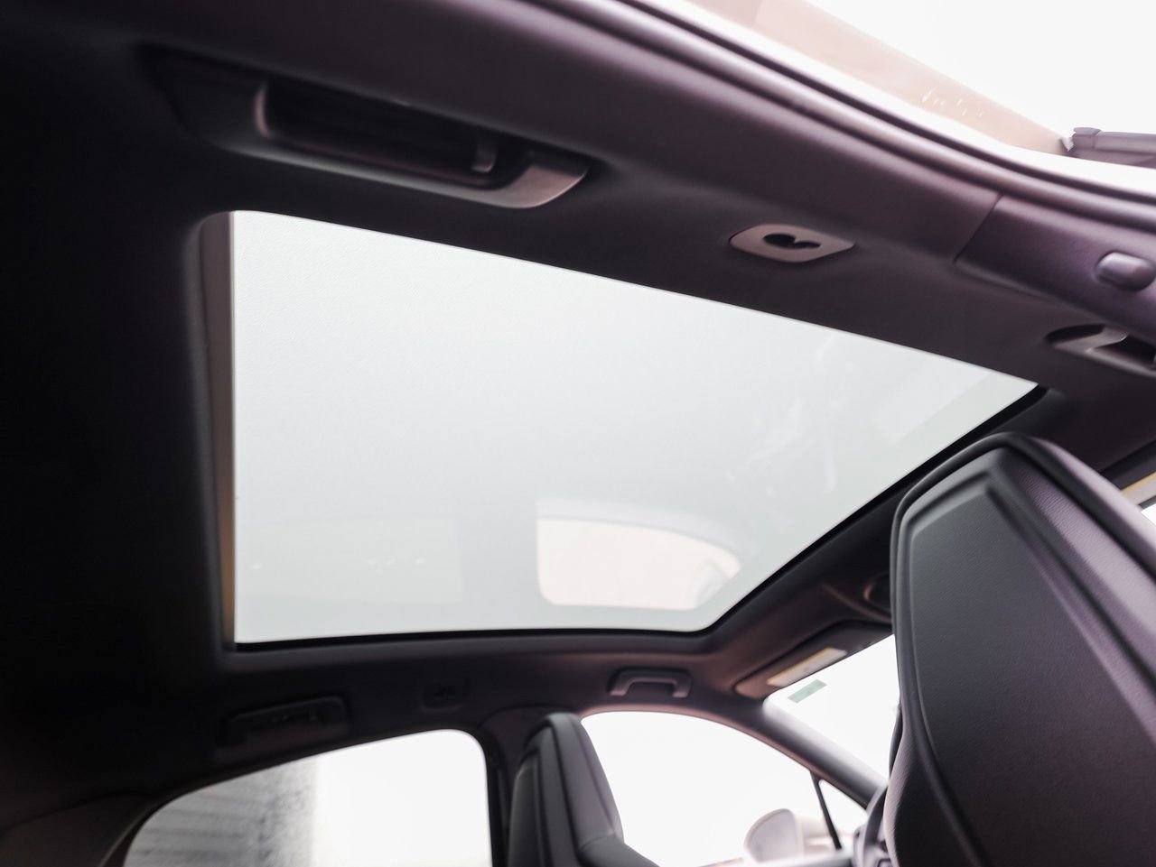 New 2026 Porsche Cayenne E-Hybrid Coupe image 31