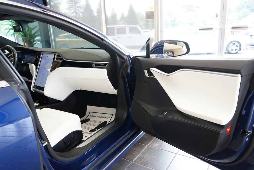 Used 2017 Tesla Model S 100D AWD/4WD image 40