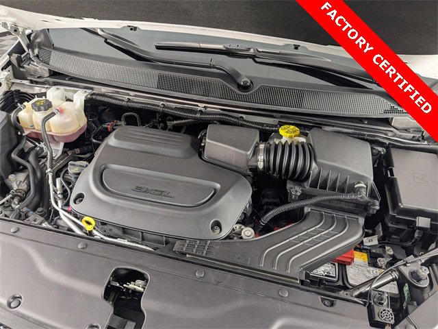 Certified 2024 Chrysler Pacifica Touring-L image 36