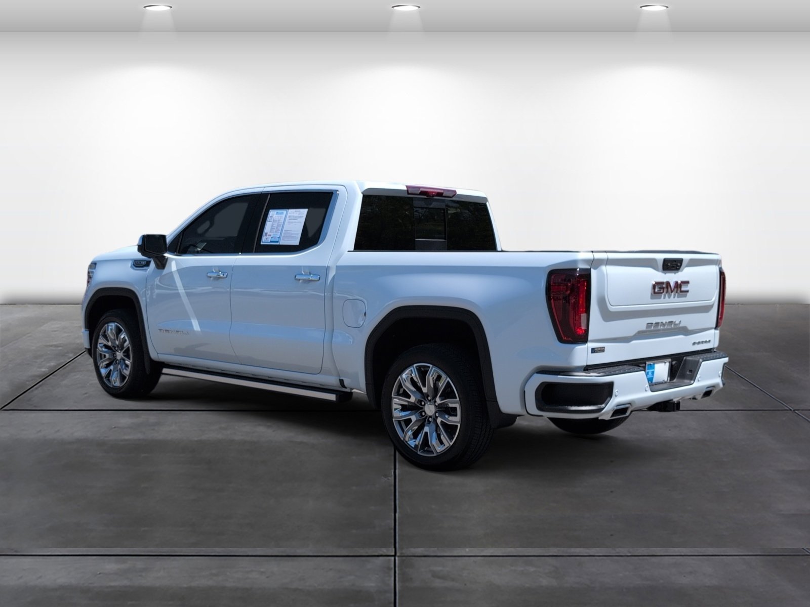 Used 2026 GMC Sierra 1500 Denali w/ Denali Reserve Package AWD/4WD image 3