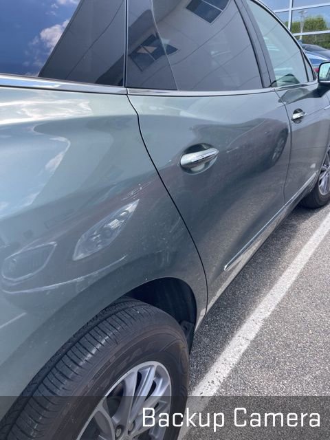 Used 2024 Buick Enclave Essence w/ Technology Package FWD image 9