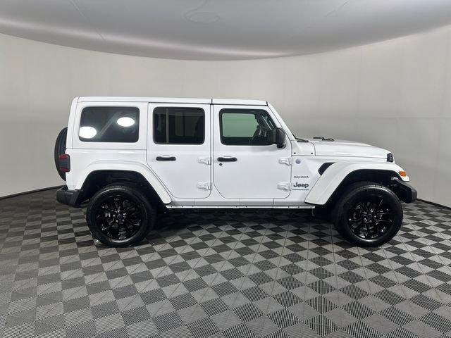 Used 2024 Jeep Wrangler Unlimited Sahara AWD/4WD image 25