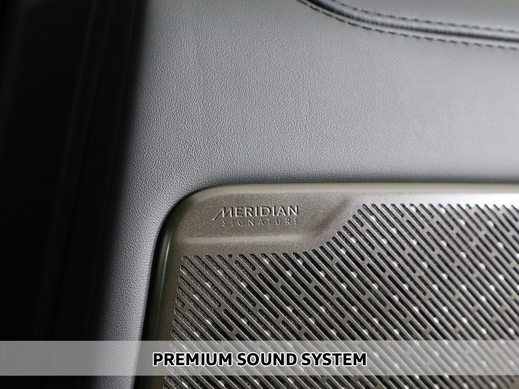 Used 2025 Land Rover Range Rover Autobiography AWD/4WD image 5