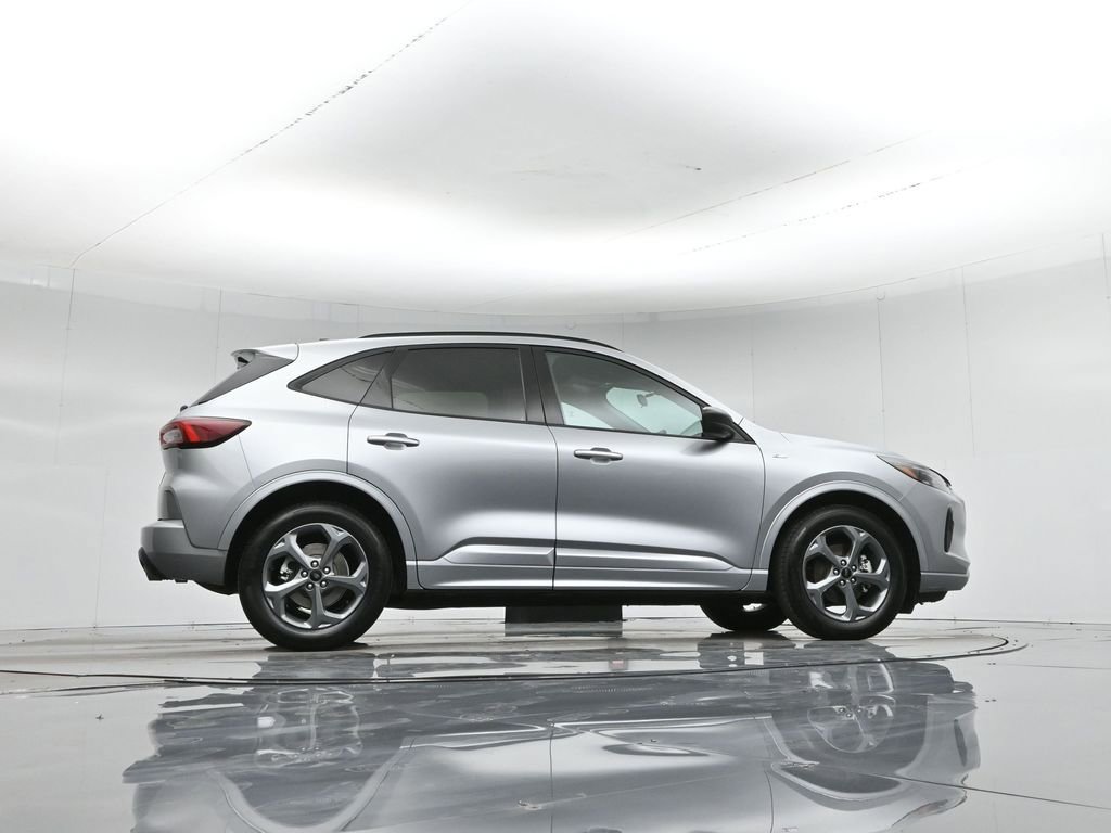 Certified 2024 Ford Escape ST-Line w/ Cold Weather Package image 54