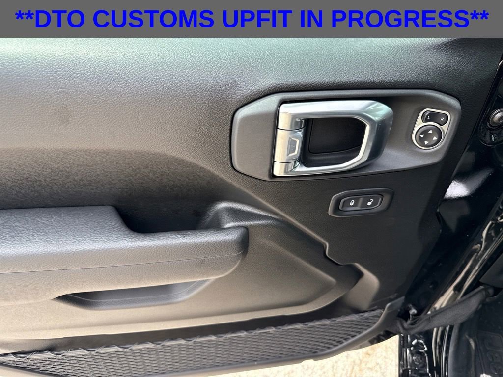 Used 2026 Jeep Wrangler Unlimited Sport AWD/4WD image 16