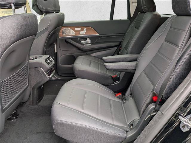 New 2026 Mercedes-Benz GLS 450 4MATIC image 16
