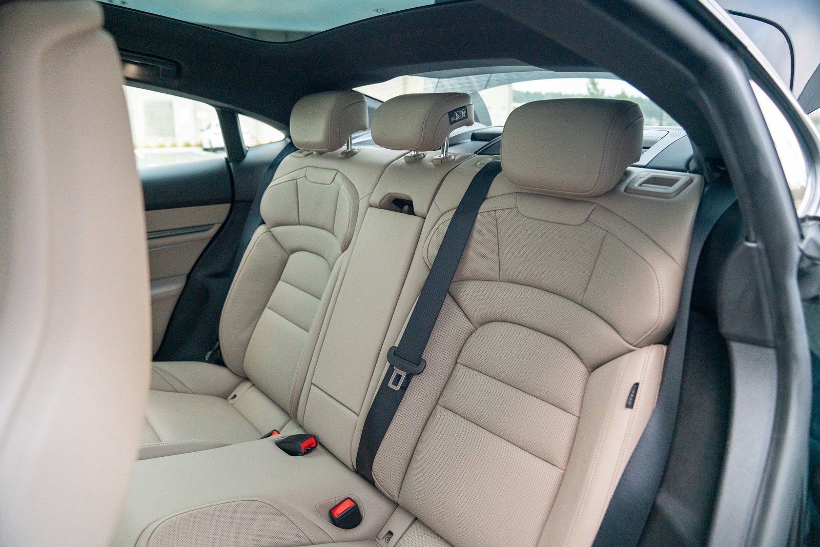 Certified 2025 Porsche Taycan image 22