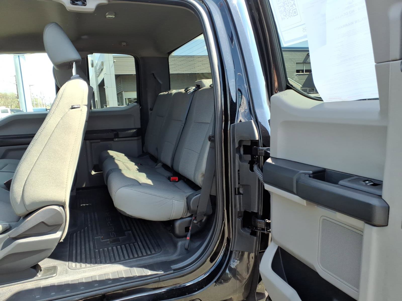 Used 2022 Ford F350 XL w/ Power Equipment Group AWD/4WD image 17