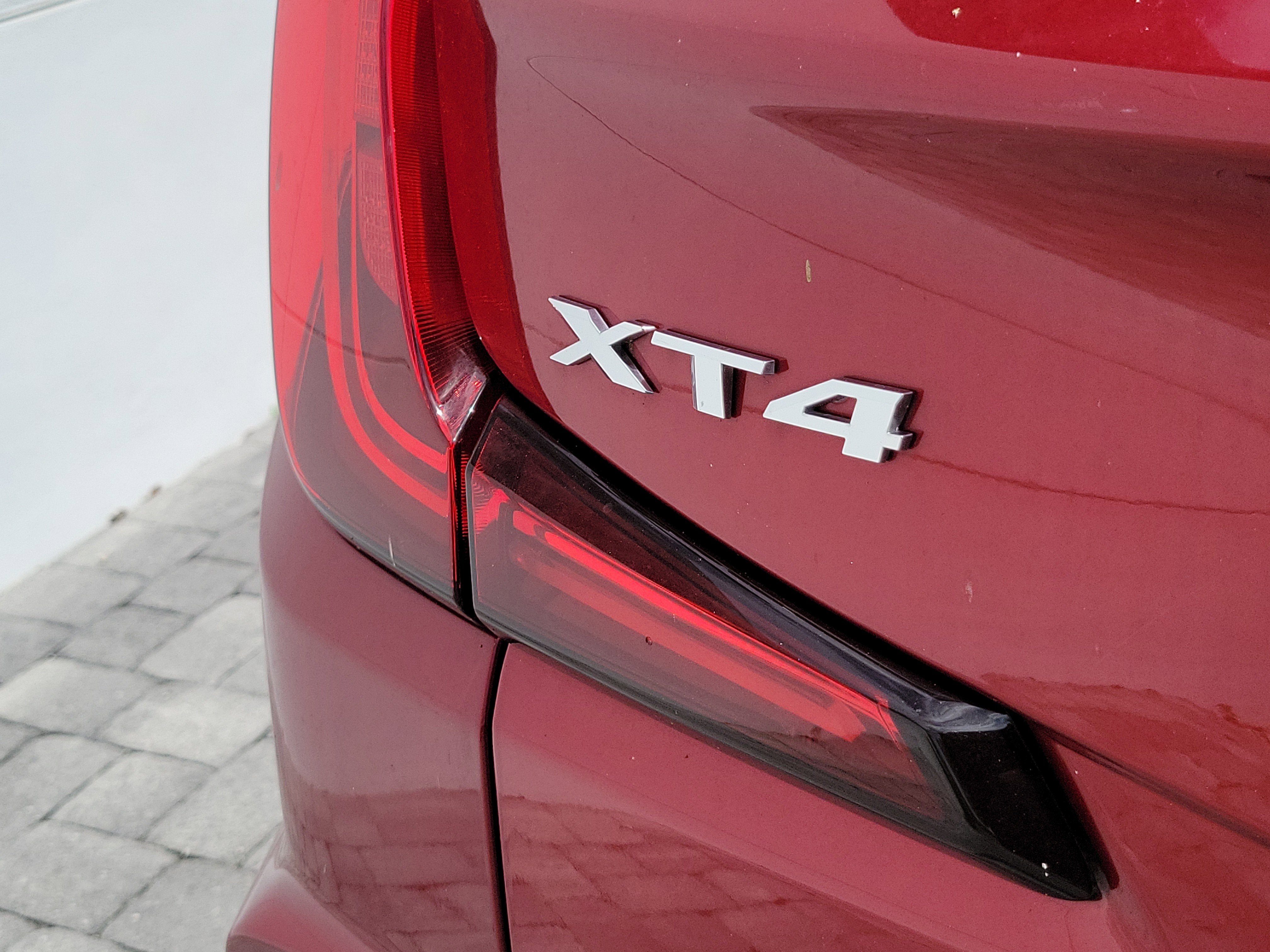 Used 2024 Cadillac XT4 Luxury FWD image 7