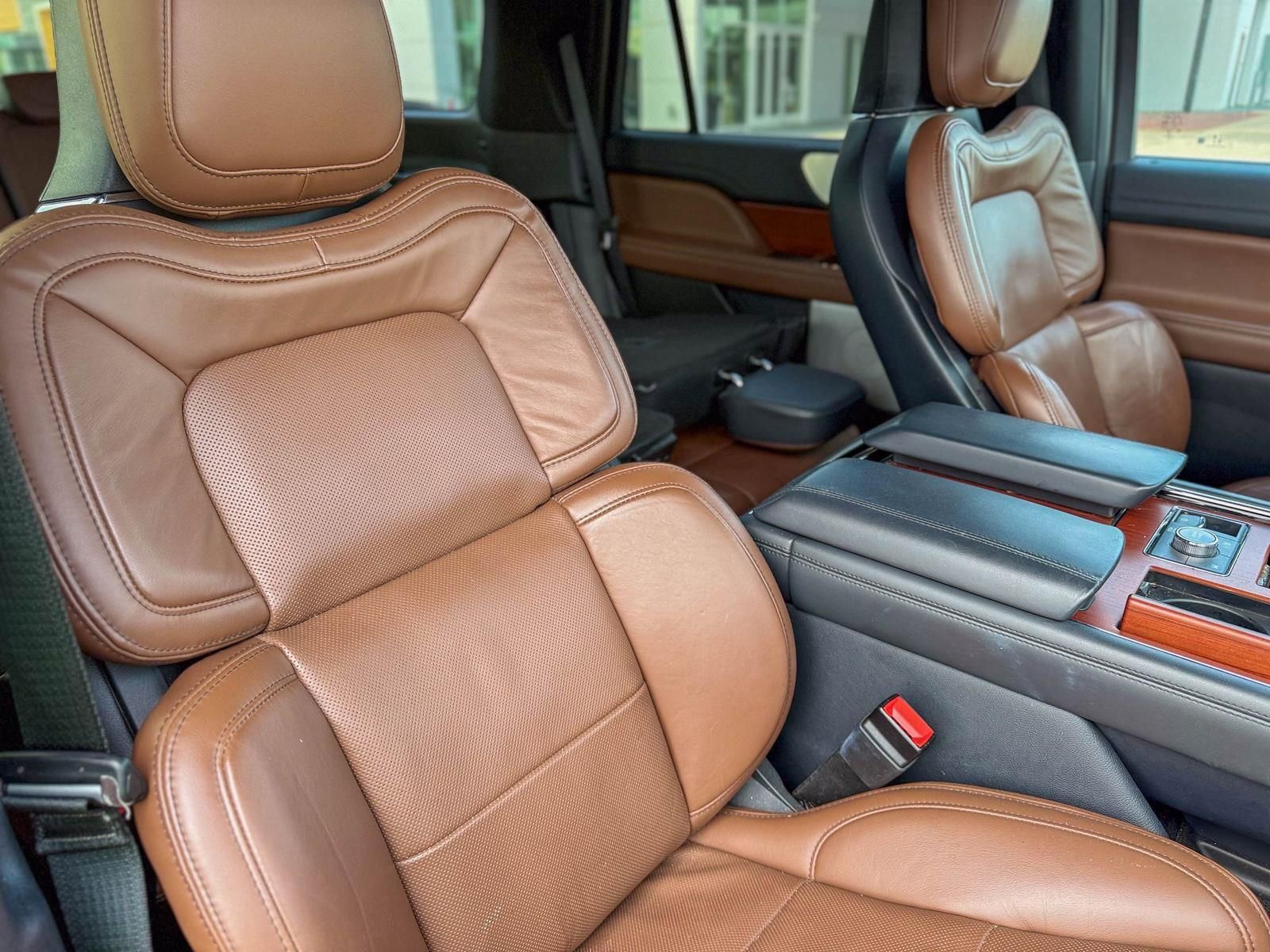 Used 2022 Lincoln Navigator Reserve image 8