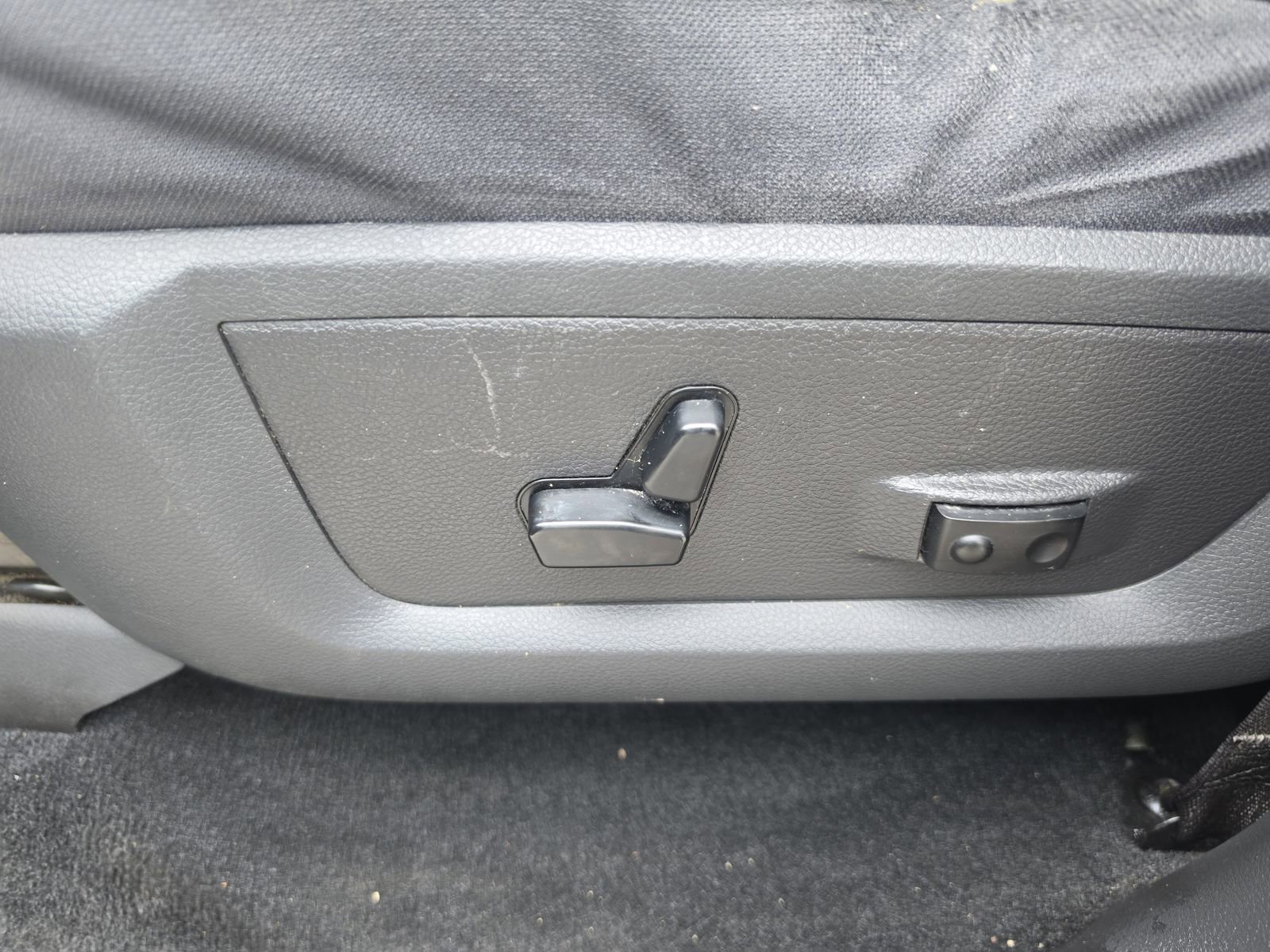 Used 2010 Dodge Ram 1500 Truck SLT w/ Remote Start & Security Group RWD image 13
