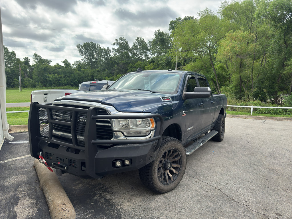 Used 2021 RAM 3500 Big Horn w/ Level 1 Equipment Group AWD/4WD image 4