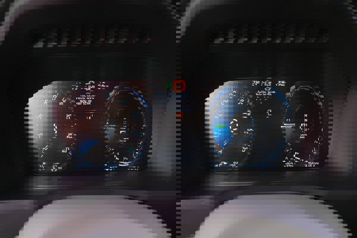 Used 2020 Volvo XC90 T8 Inscription w/ Protection Package Premier image 11