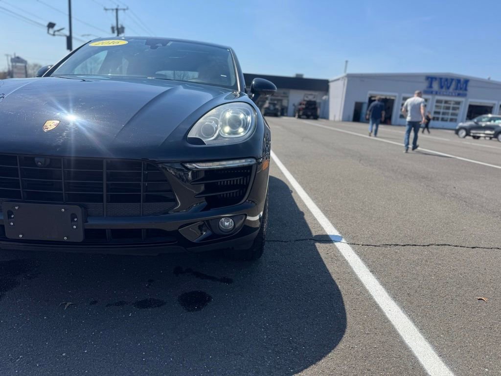 Used 2016 Porsche Macan S image 14