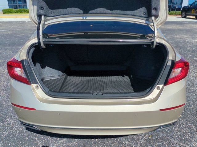 Used 2020 Honda Accord Touring image 14