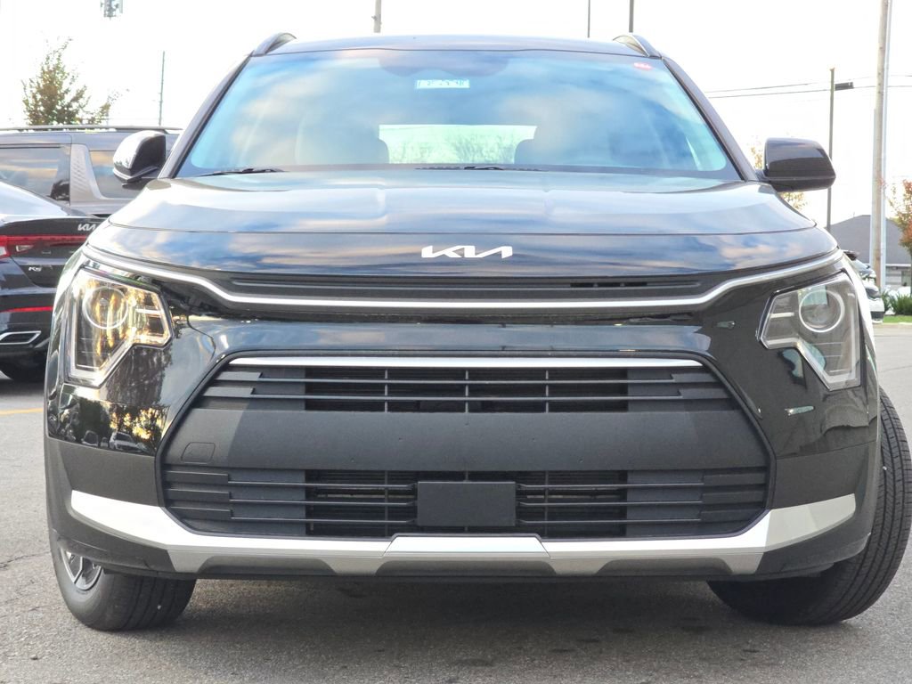 New 2025 Kia Niro EX image 3