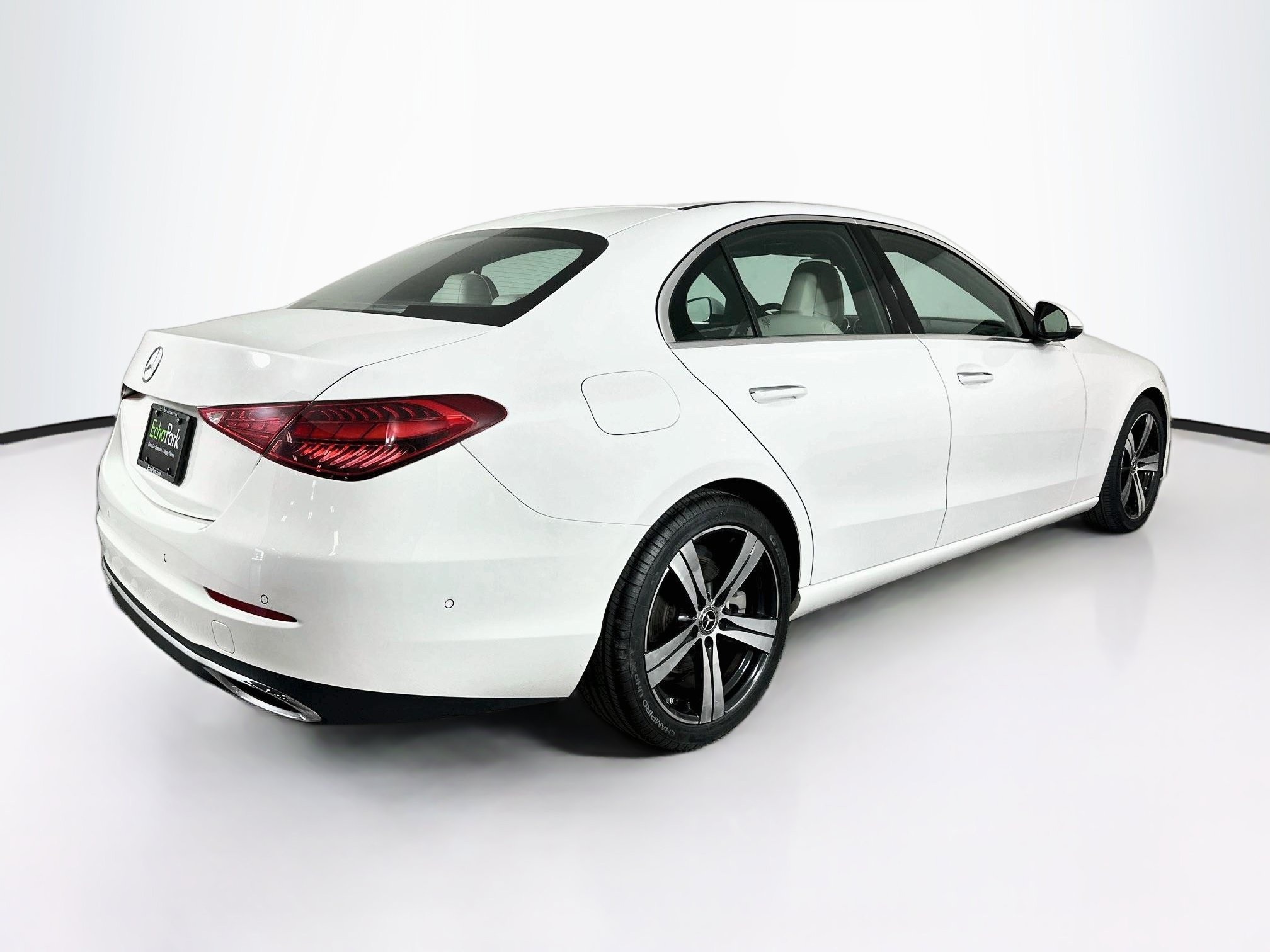 Used 2025 Mercedes-Benz C 300 Sedan image 9