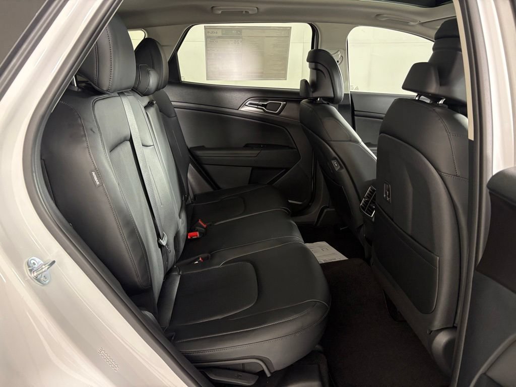 New 2026 Kia Sportage EX AWD/4WD image 44