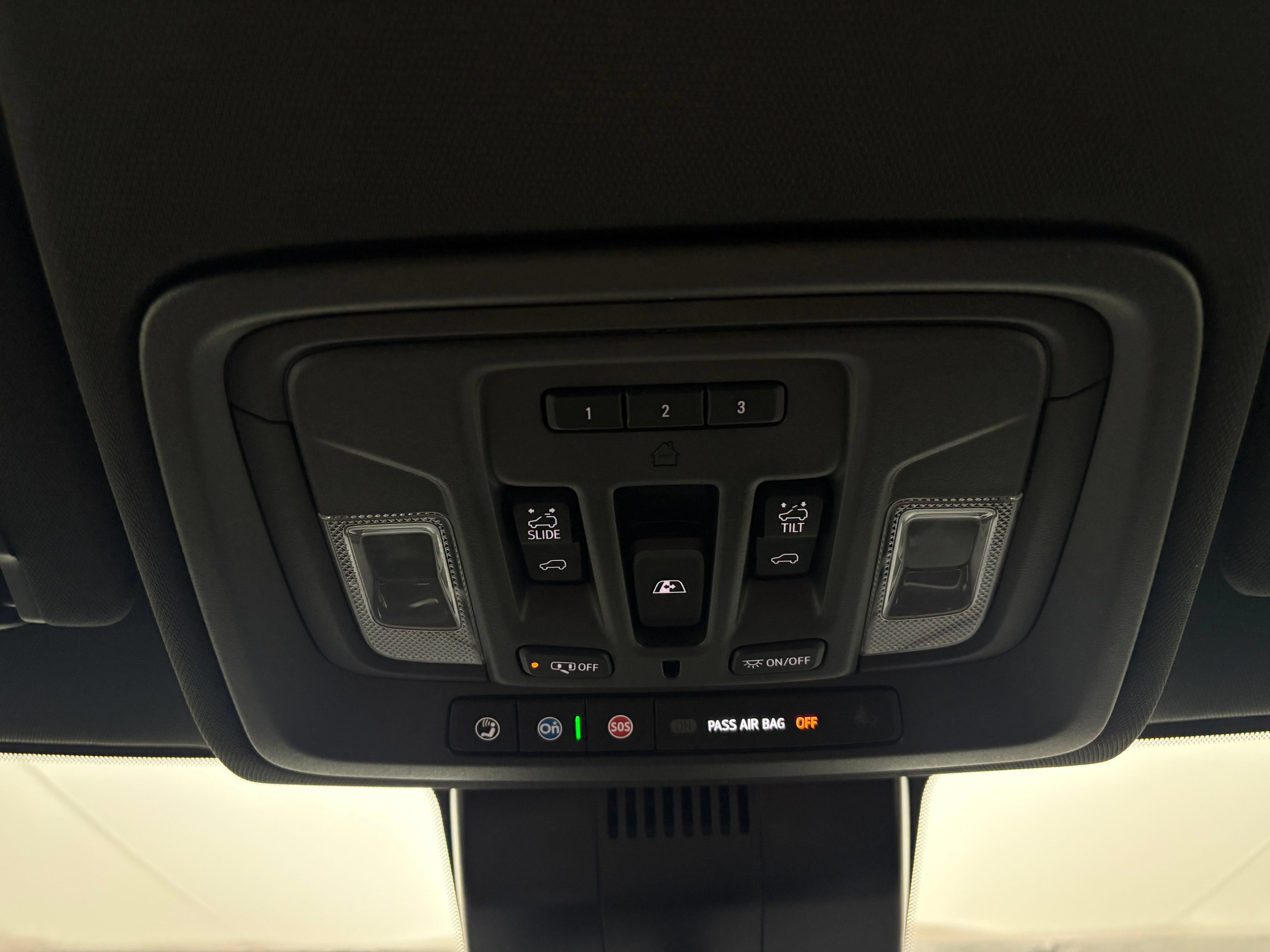 Used 2023 Chevrolet Silverado 1500 High Country AWD/4WD image 37