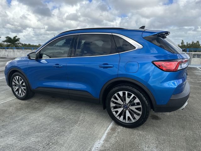 Used 2020 Ford Escape Titanium image 31