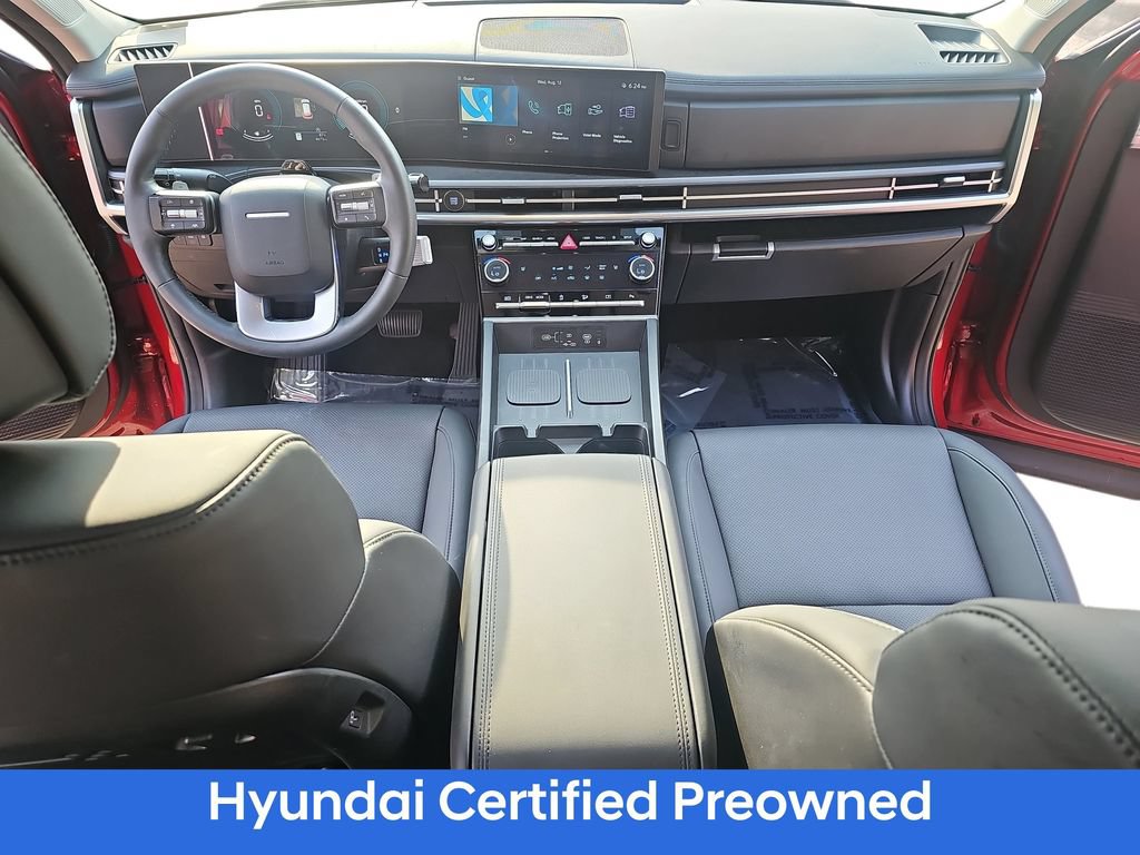 Used 2025 Hyundai Santa Fe SEL FWD image 9