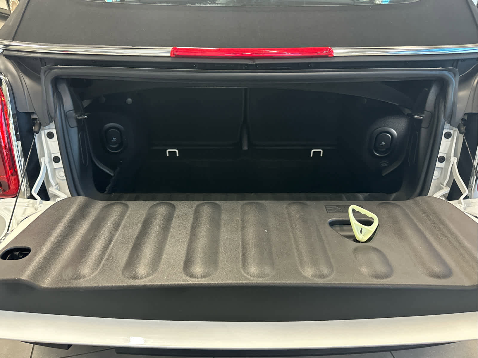 Used 2024 MINI Cooper Convertible image 8