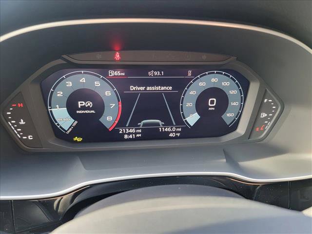 Used 2025 Audi Q3 2.0T Premium w/ Black Optic Sport Package image 16