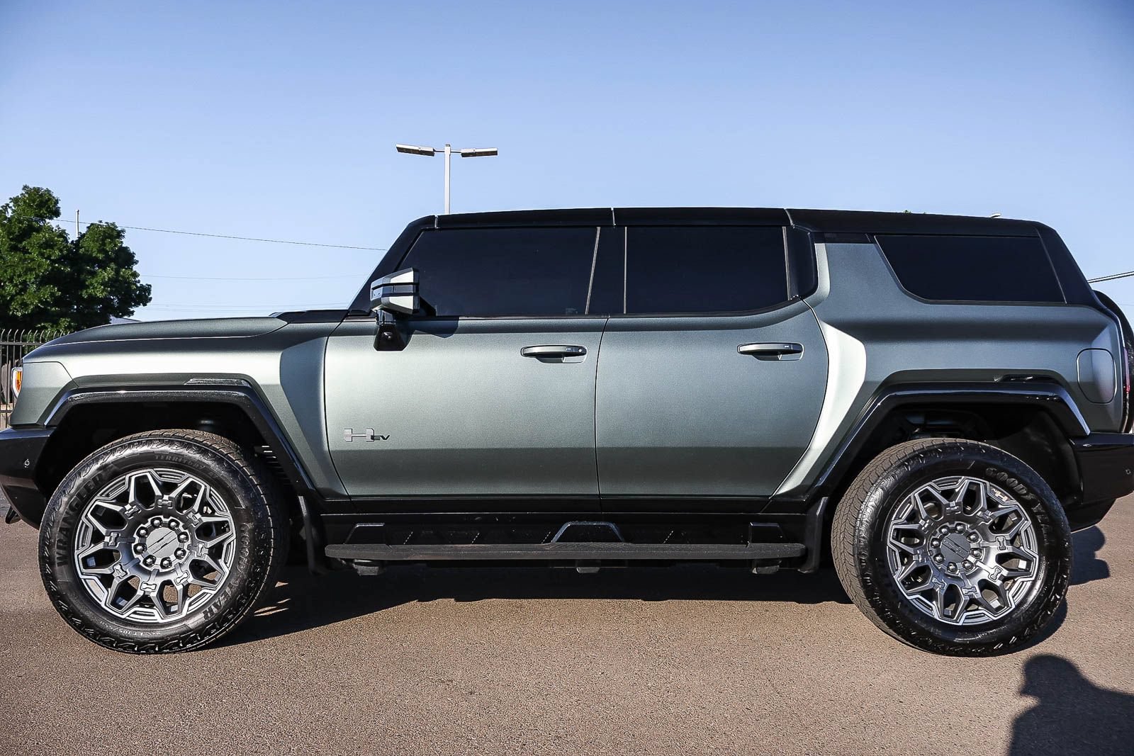 Used 2024 GMC Hummer EV 3X AWD/4WD image 8