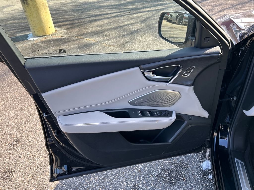 New 2026 Acura RDX SH-AWD image 13