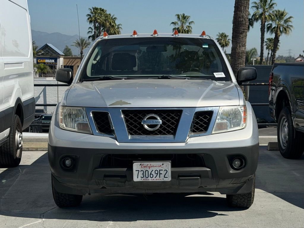 Used 2009 Nissan Frontier XE w/ XE Preferred Pkg image 2