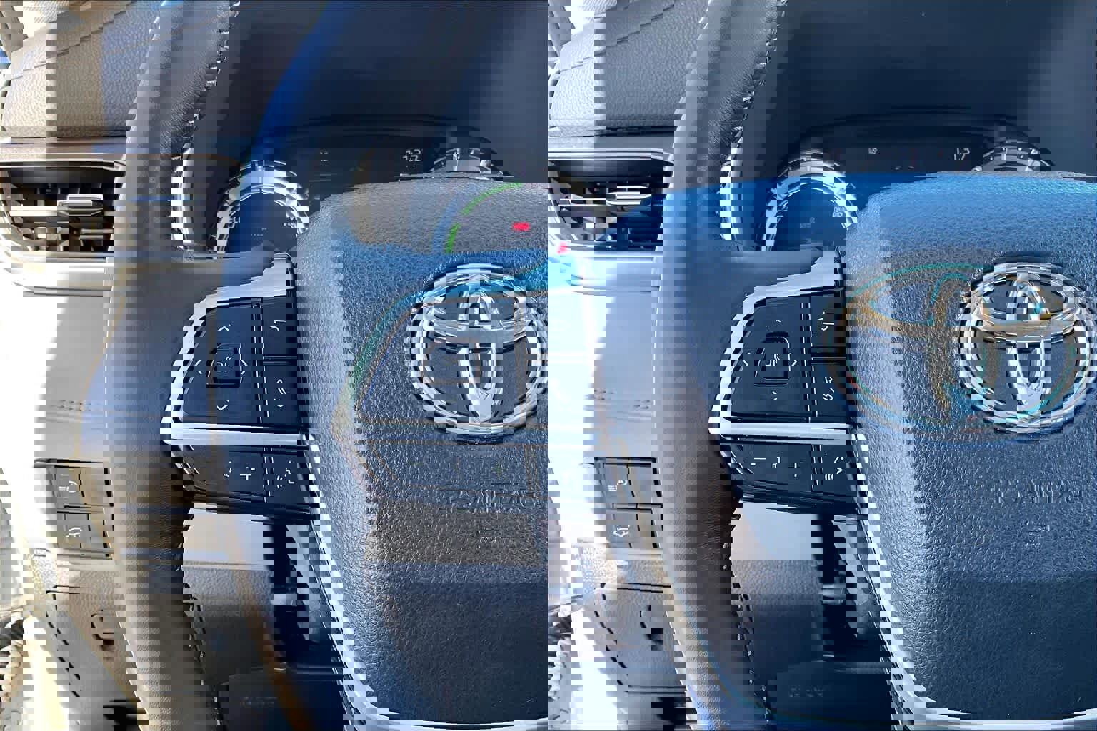 Used 2022 Toyota Highlander XLE image 21