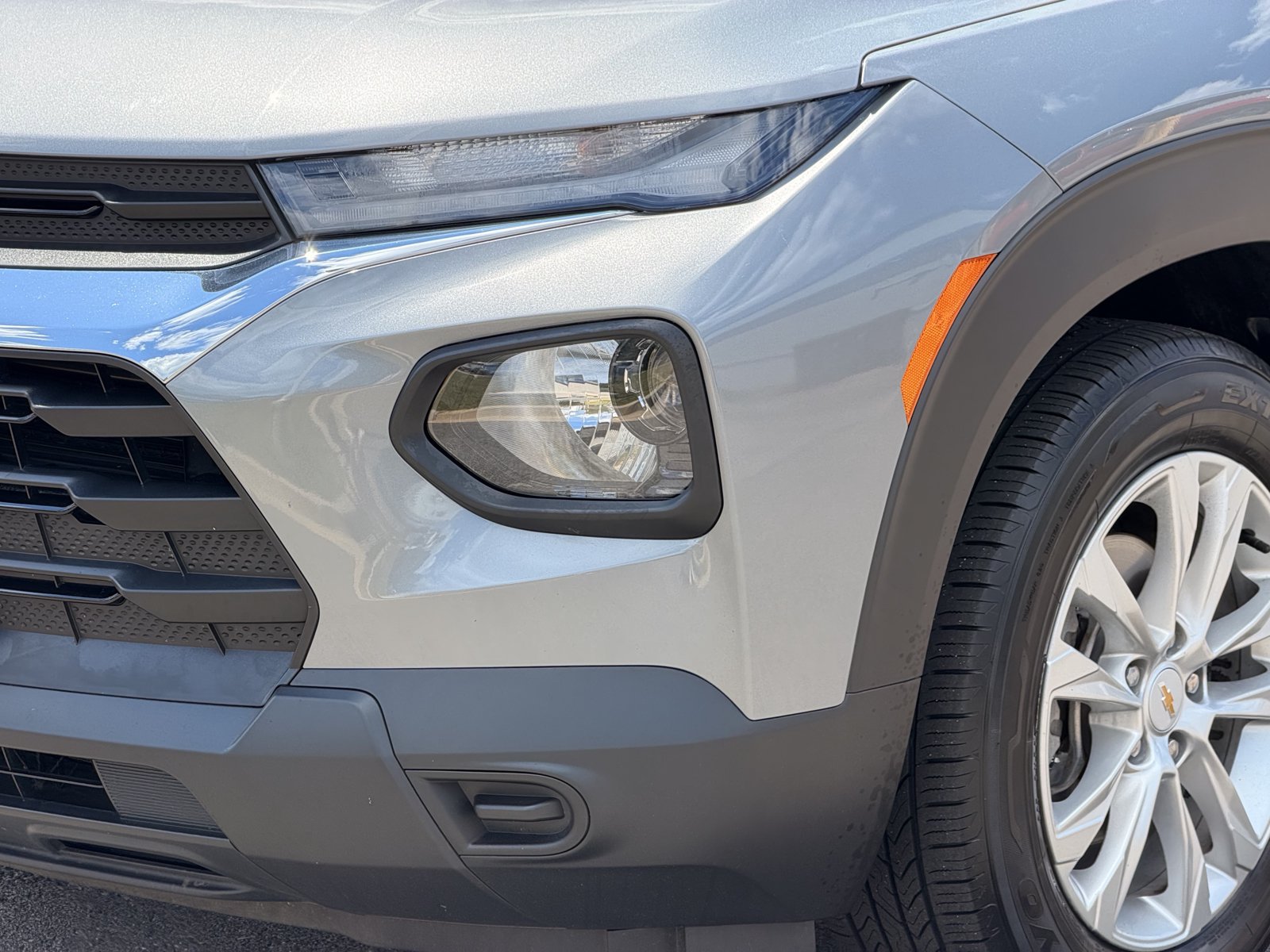 Used 2023 Chevrolet TrailBlazer LS FWD image 8